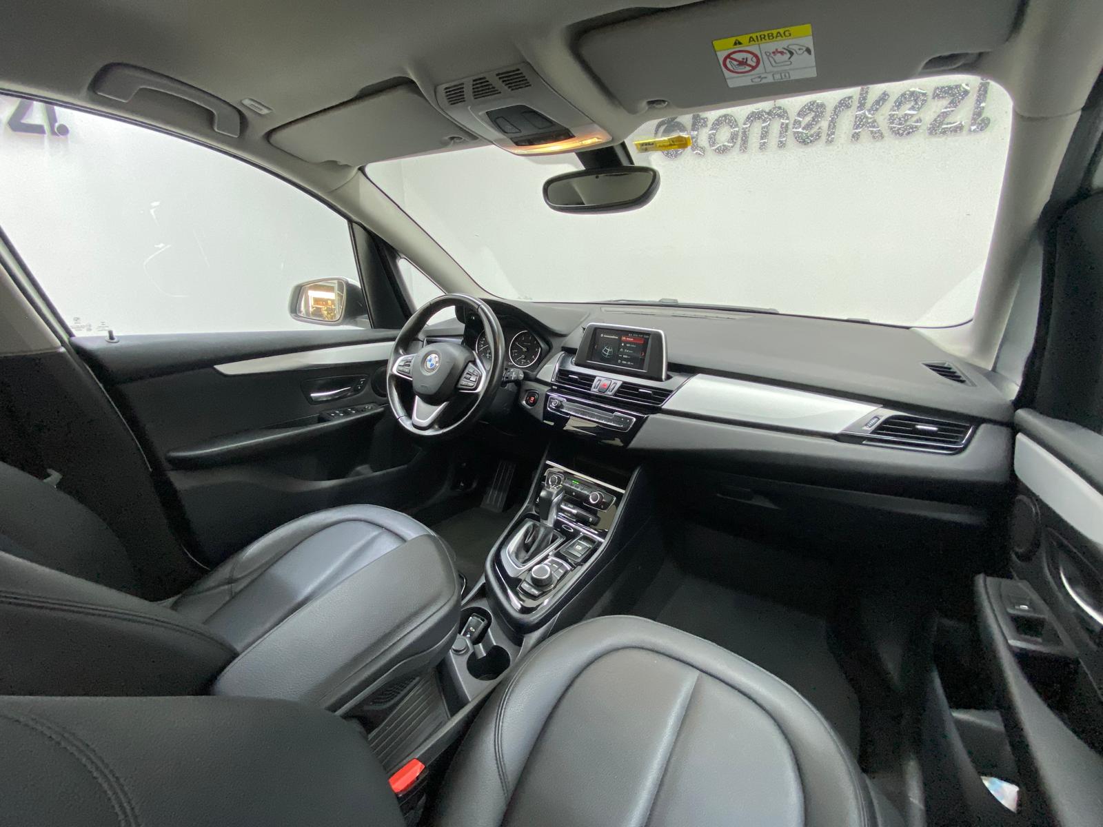 BMW 216d 26